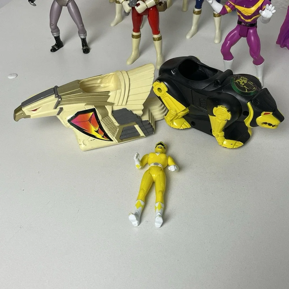 Mighty Morphin Power Rangers MMPR Action Figures Weapons Lot VINTAGE